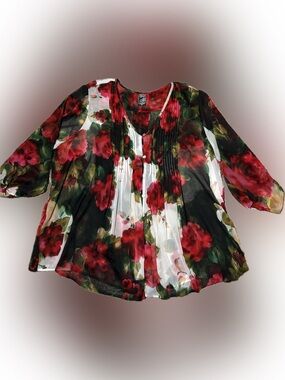 245 Vibrant Floral Blouse in Red, Green, & White by Casual Studio, Size 2X